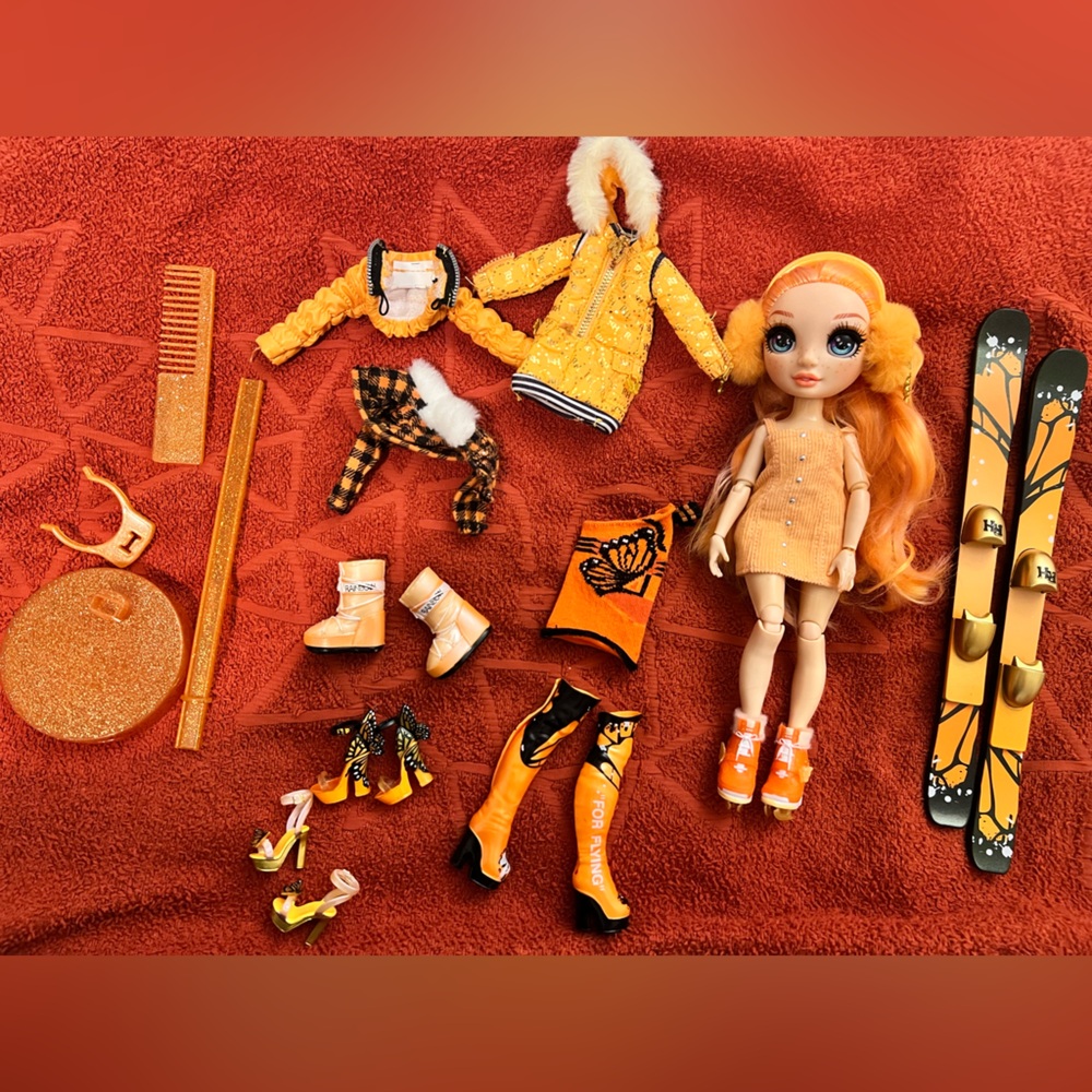 Winterbreak Poppy Rainbow High Fashion Doll with Accessories